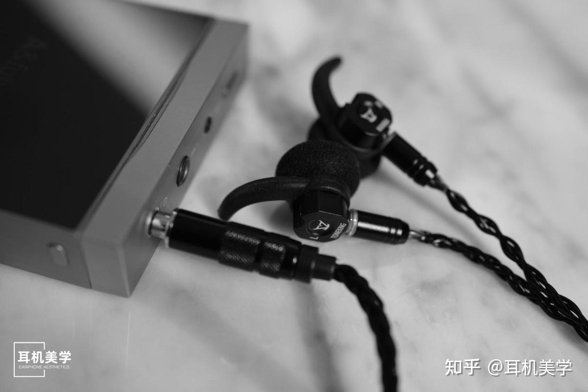 toneking天魁黑曼巴平头耳机简评
