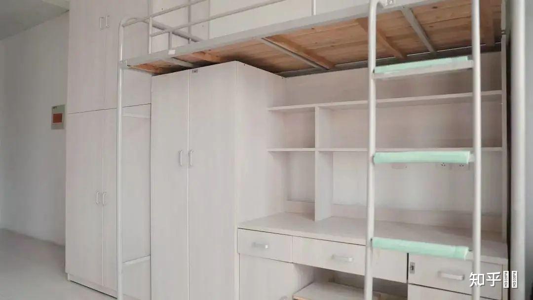 南京林业大学的宿舍条件如何?校区内有哪些生活设施?