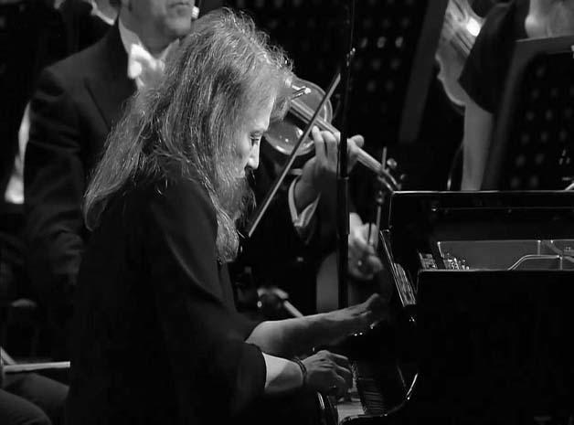 多钢琴专场2017年12月23日 星期六 19:00精彩早知道△蒂莫西·彼得斯