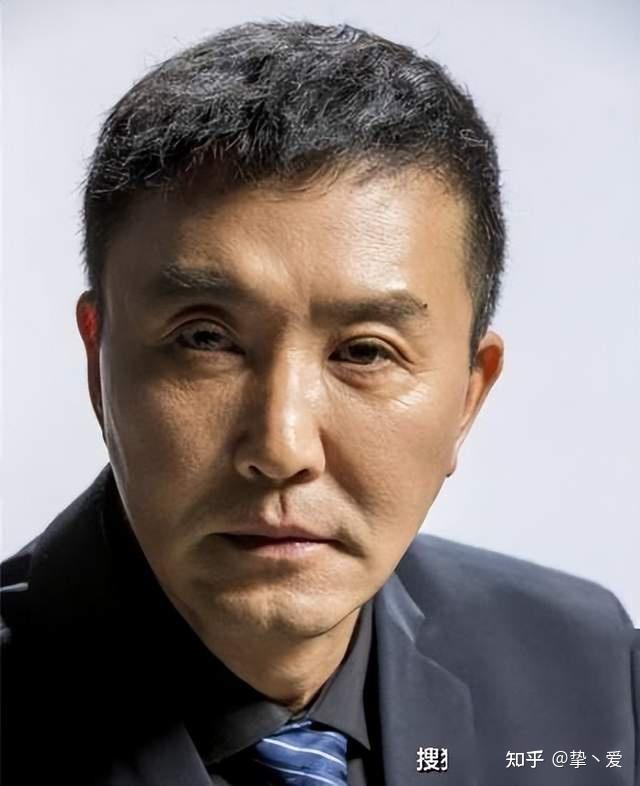 吴刚:60岁名誉扫地,名利双收却难逃道德审判!