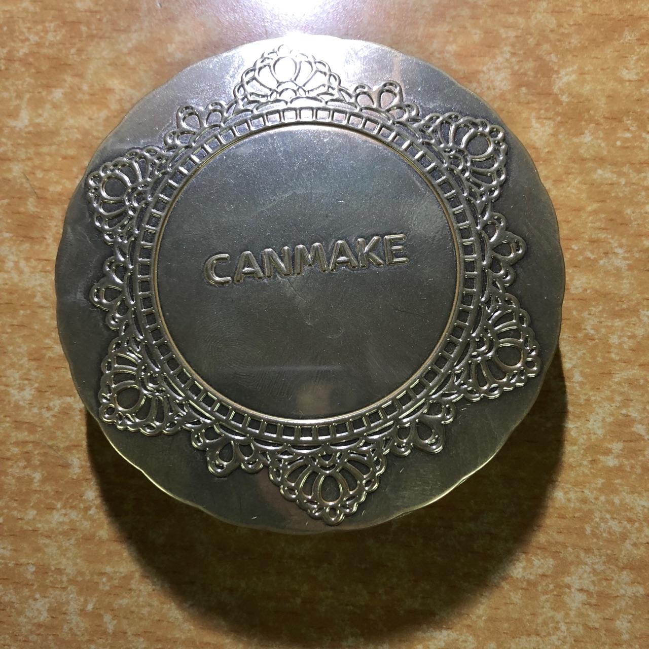 学生党、从未接触过化妆品、17岁、油皮,求需