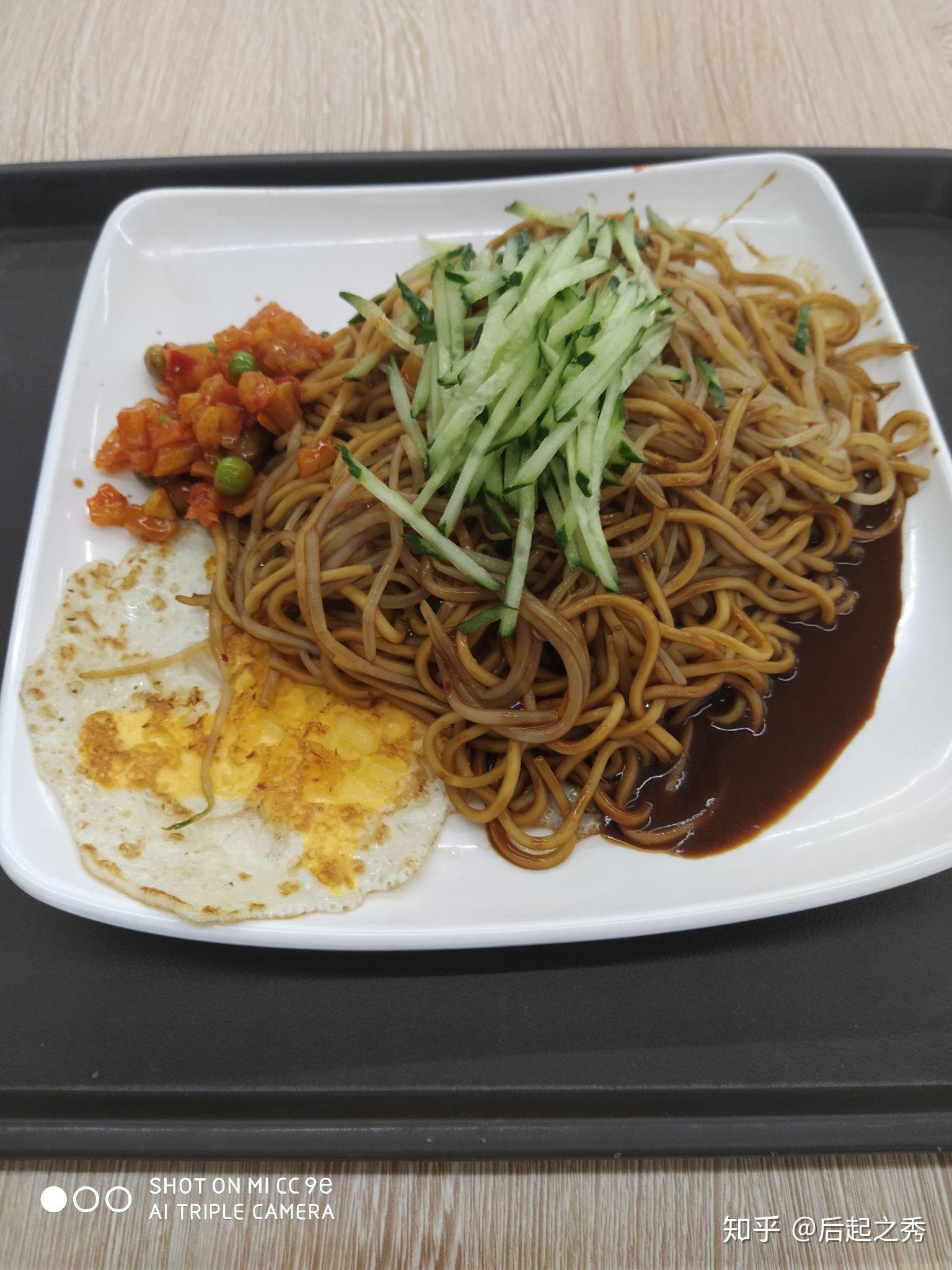 一句话描述厦门工学院的食堂有多好吃