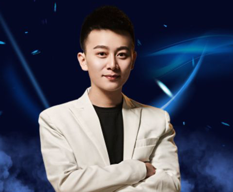 的后台打开看,才发现原来这就是一个心悦的主播的马甲,还是张春龙的!