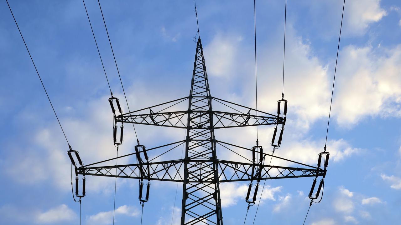 2. 玻璃绝缘子成本