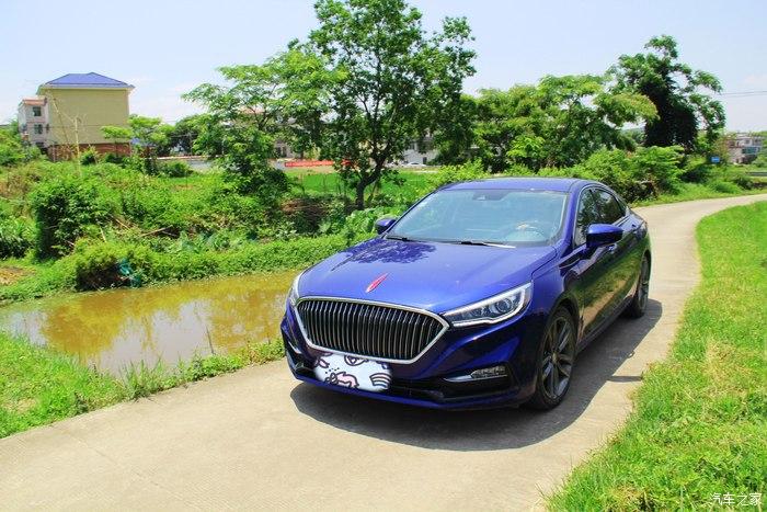 游行于乡间的红旗红旗h5给我带来不一样的舒适体验