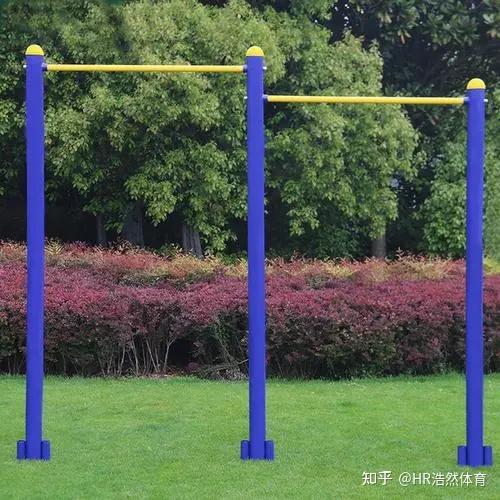 使用单双杠健身锻炼有什么好处
