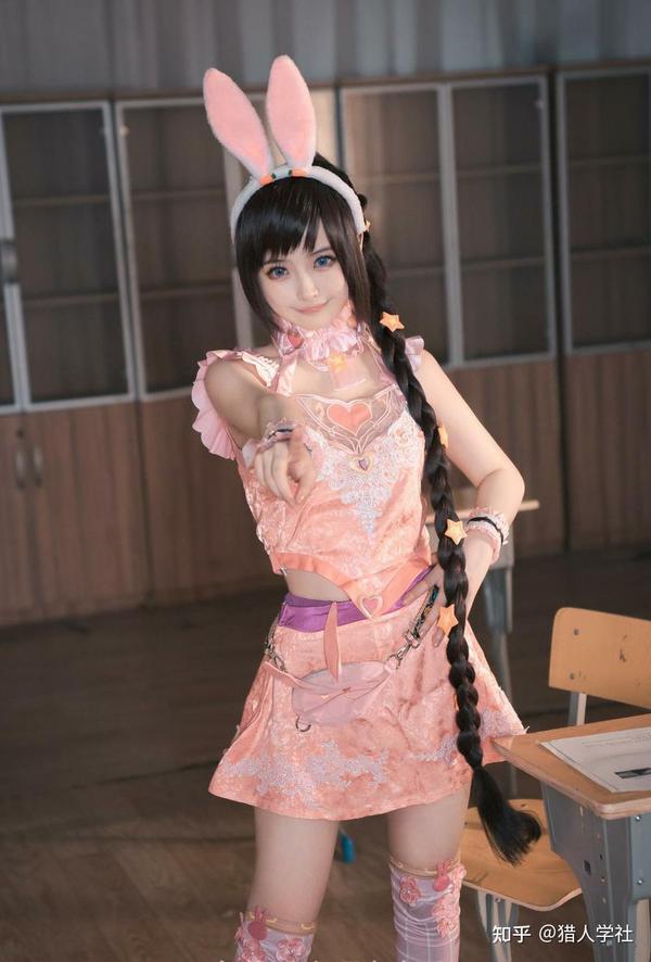 白莉爱吃巧克力 cosplay美图 cos写真套图合集 - 知乎