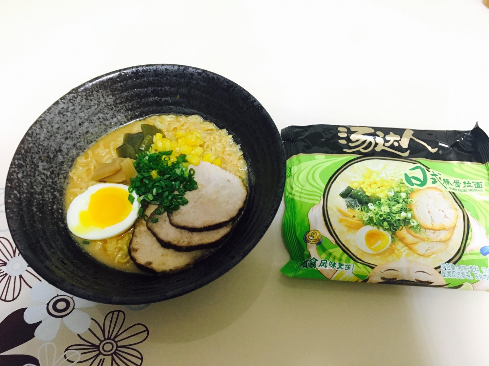 为什么泡面要加卤蛋火腿肠?