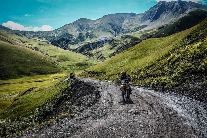 山路过弯道驾驶技巧图解5