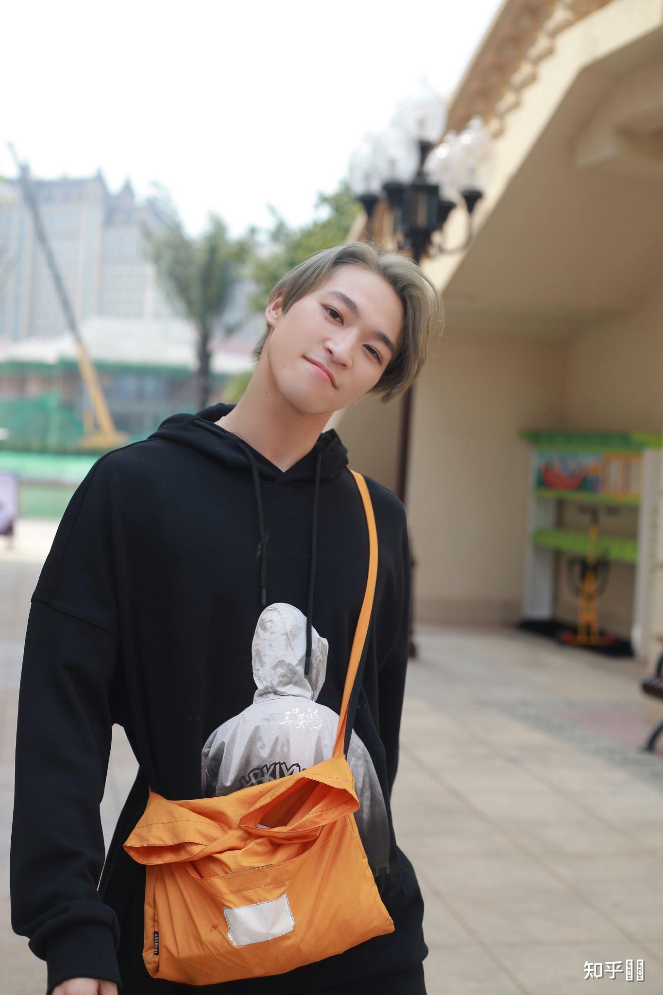 有没有into1赞多的绝美壁纸? - 知乎