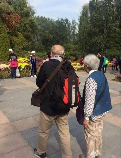 这组催人泪下的夫妻照片满满的都是感动