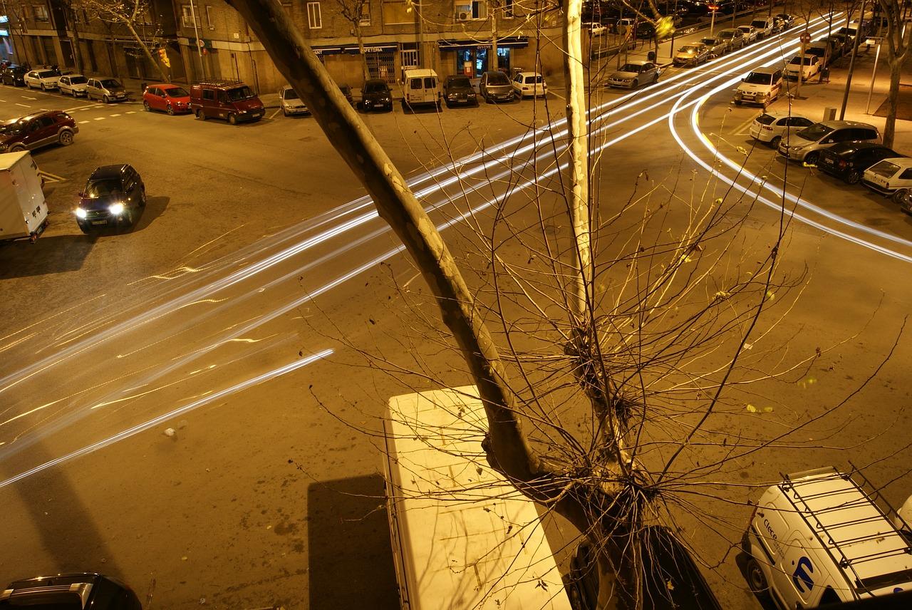 电脑屏幕怎么不亮了