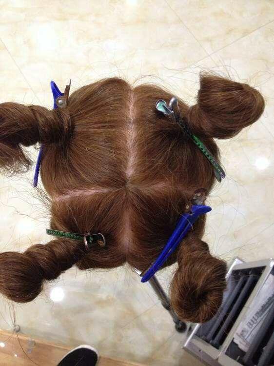 在淘宝买染发剂自己染和在店里花钱染的头发有