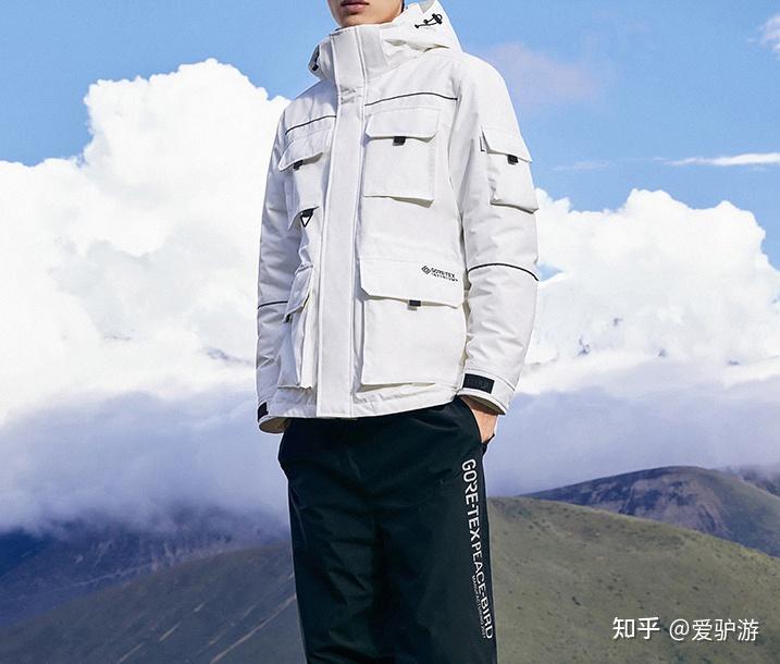 2021戶外滑雪服推薦滑雪服裡面穿什麼