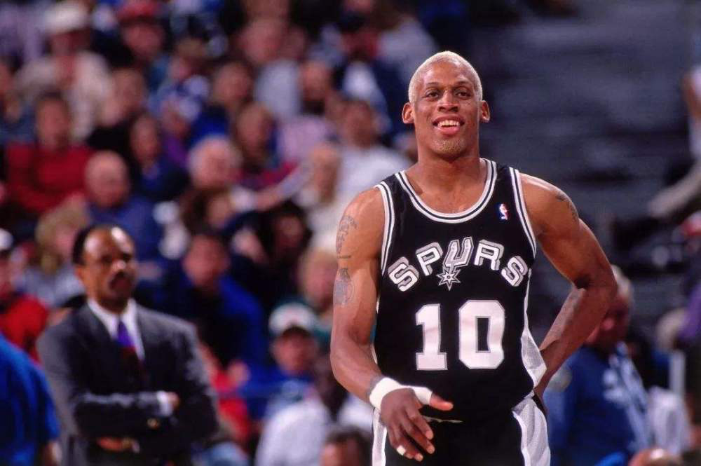 洪荒年代罗德曼在马刺的多事之秋与匆忙收场