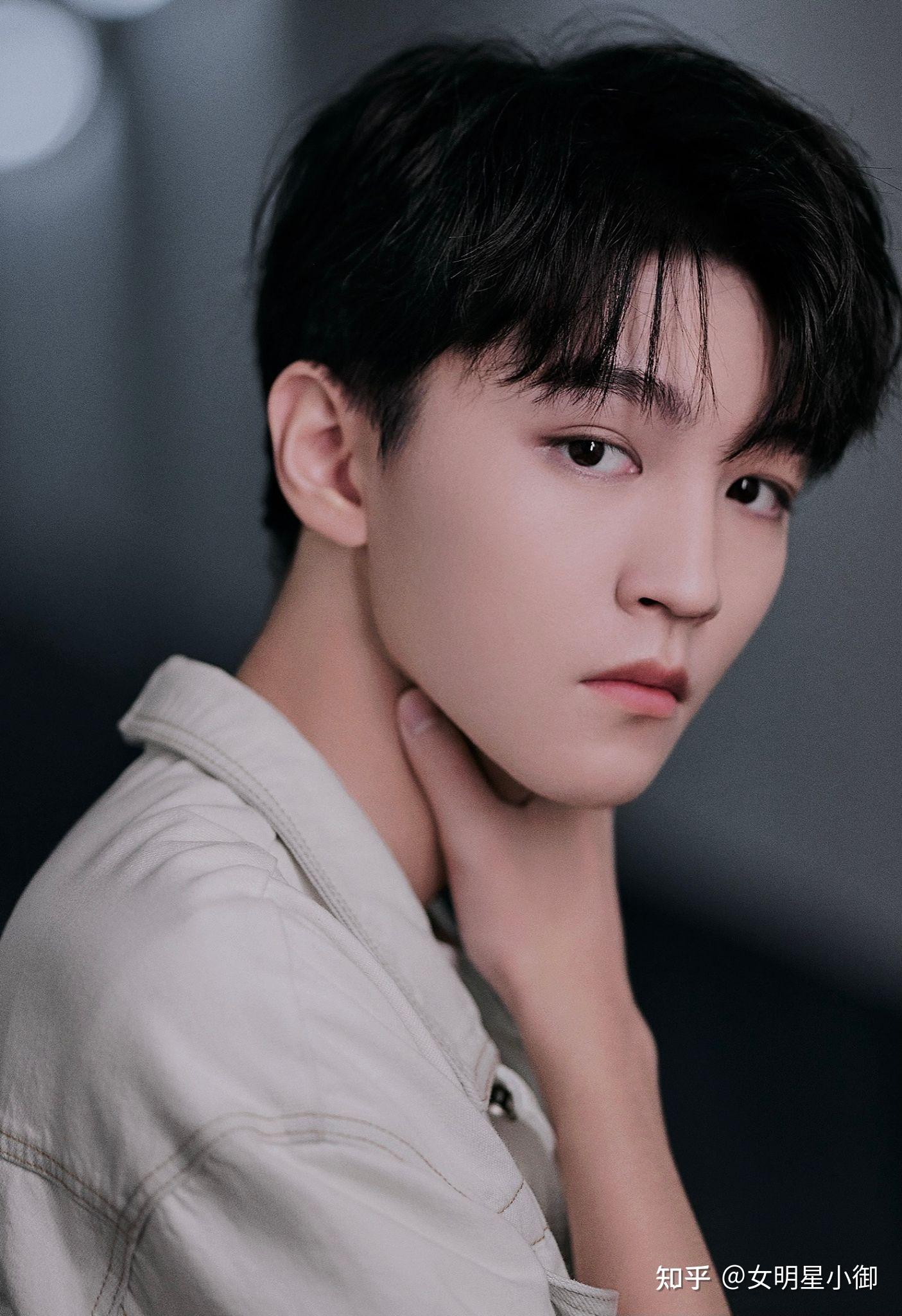 王俊凯有没有什么出圈神图? - 知乎