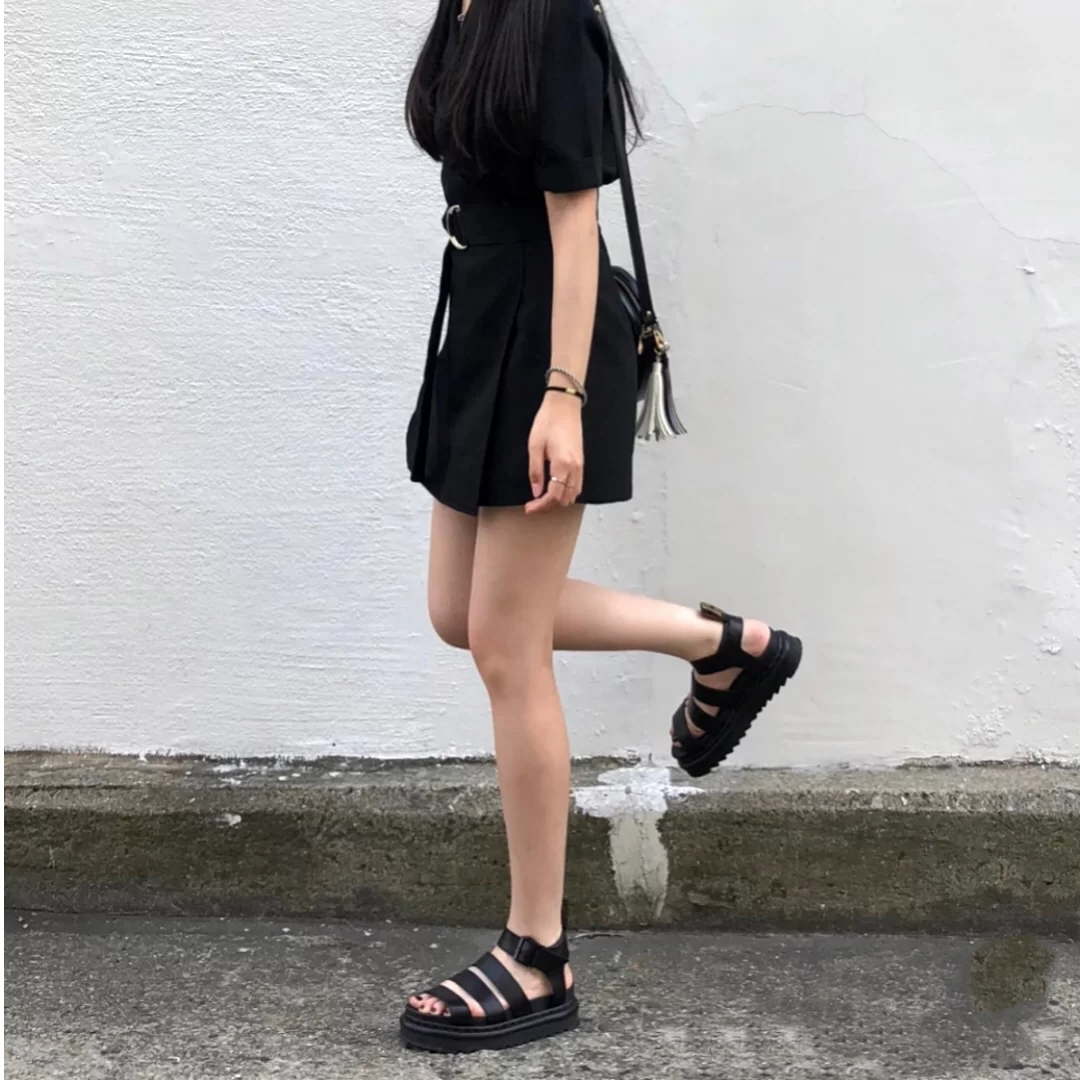 女生夏天该如何搭配凉鞋? - 知乎