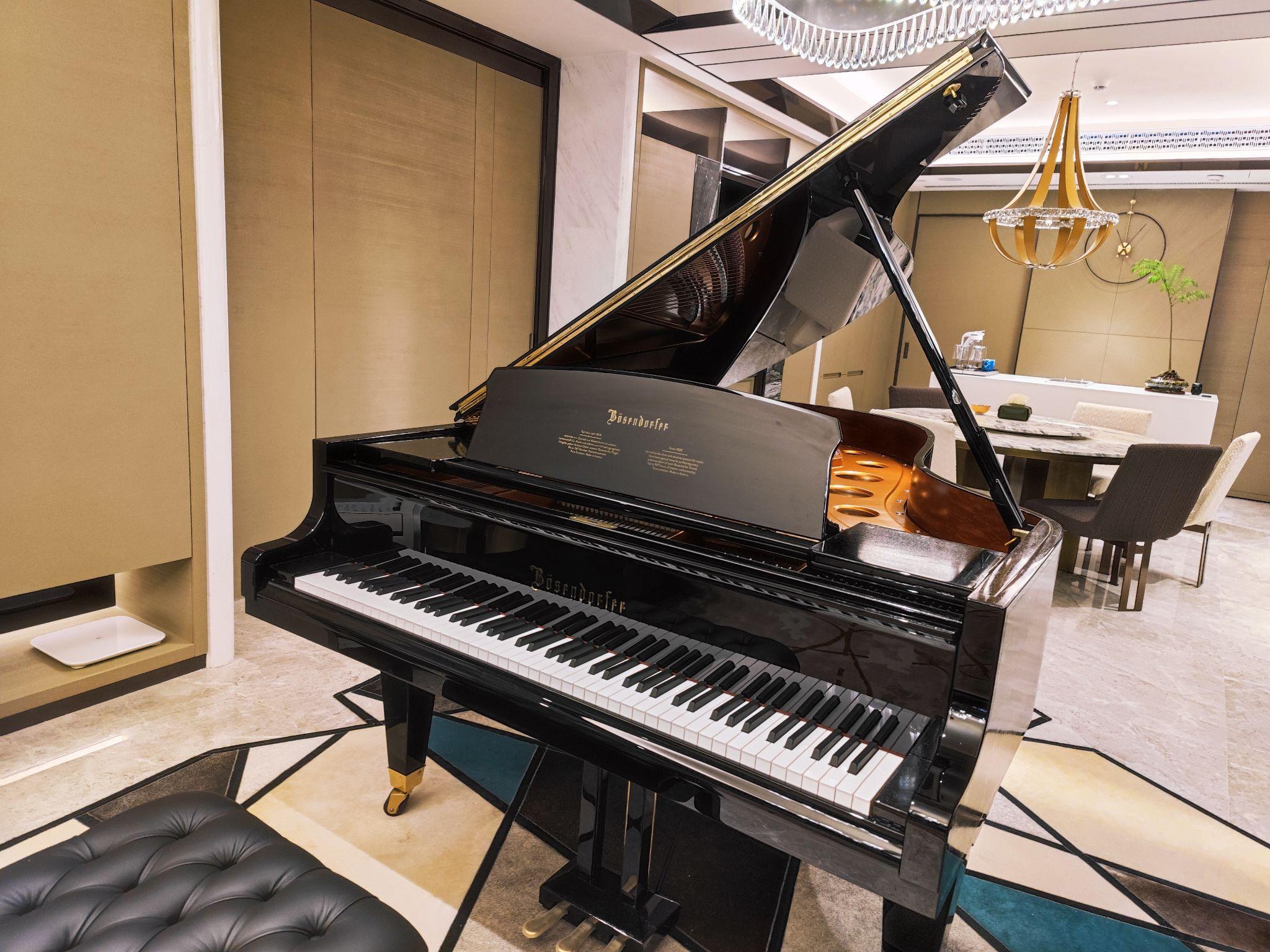 家里有一架三角钢琴是怎样的体验