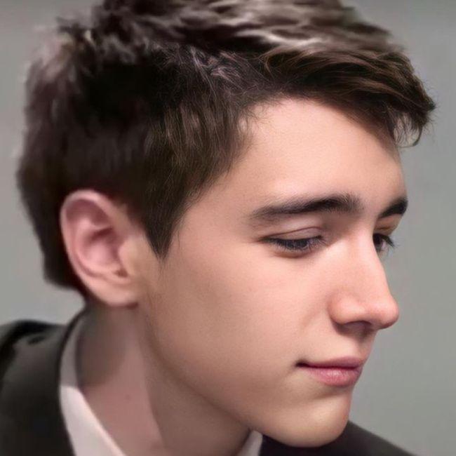 请问有人有韦斯莱双子(弗雷德韦斯莱 乔治韦斯莱)的照片吗!