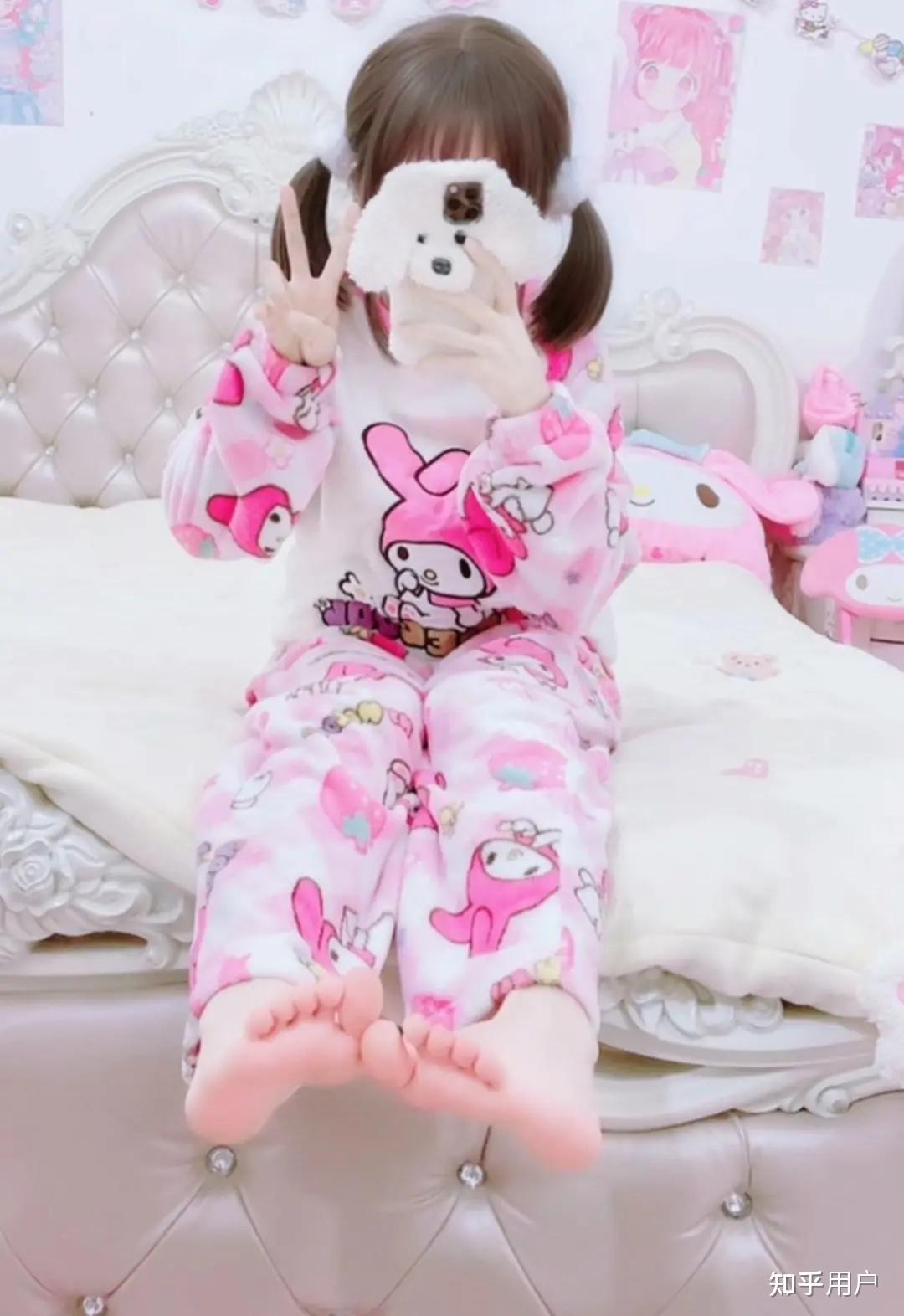 女孩子咋样的脚脚会很可爱? - 知乎