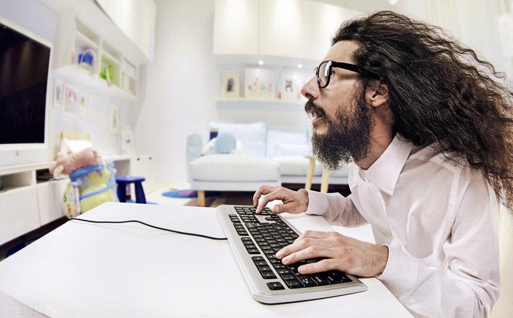 35岁程序员中年危机两年被裁两次岁数被嫌弃学历被嫌弃