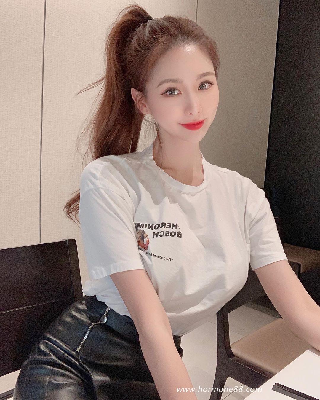 第154期 魔鬼身材蜂腰尤物mermaid viviv - 知乎