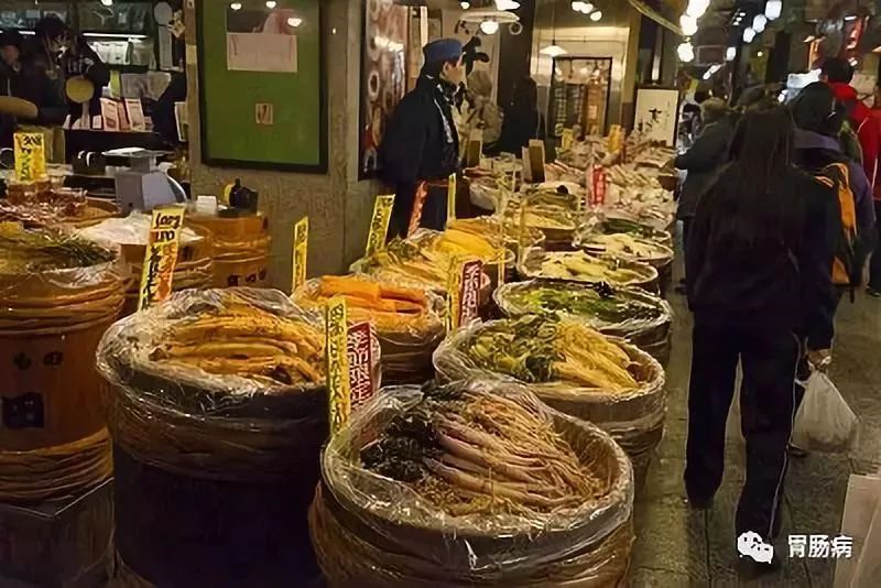 什么样的饮食会引起胃癌 v2-3af4411d666bcd21508328a5de3bfec8_r.jpg