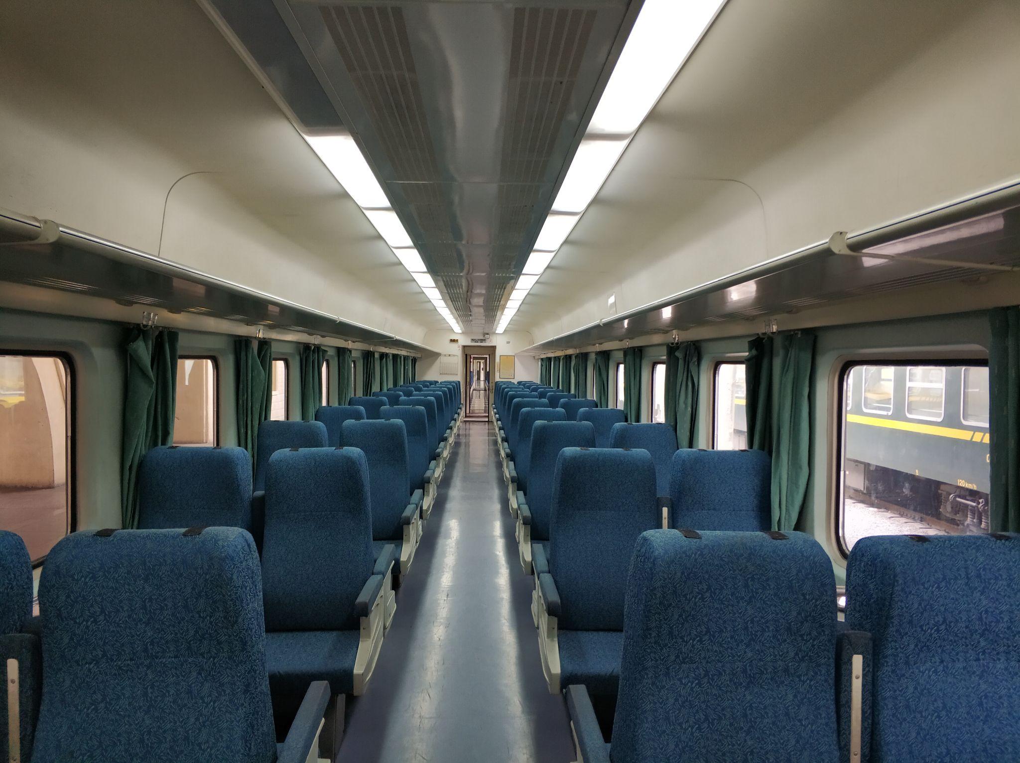 软座是什么样子的? - 知乎