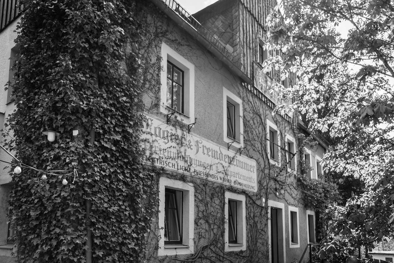 4. 签订购房合同