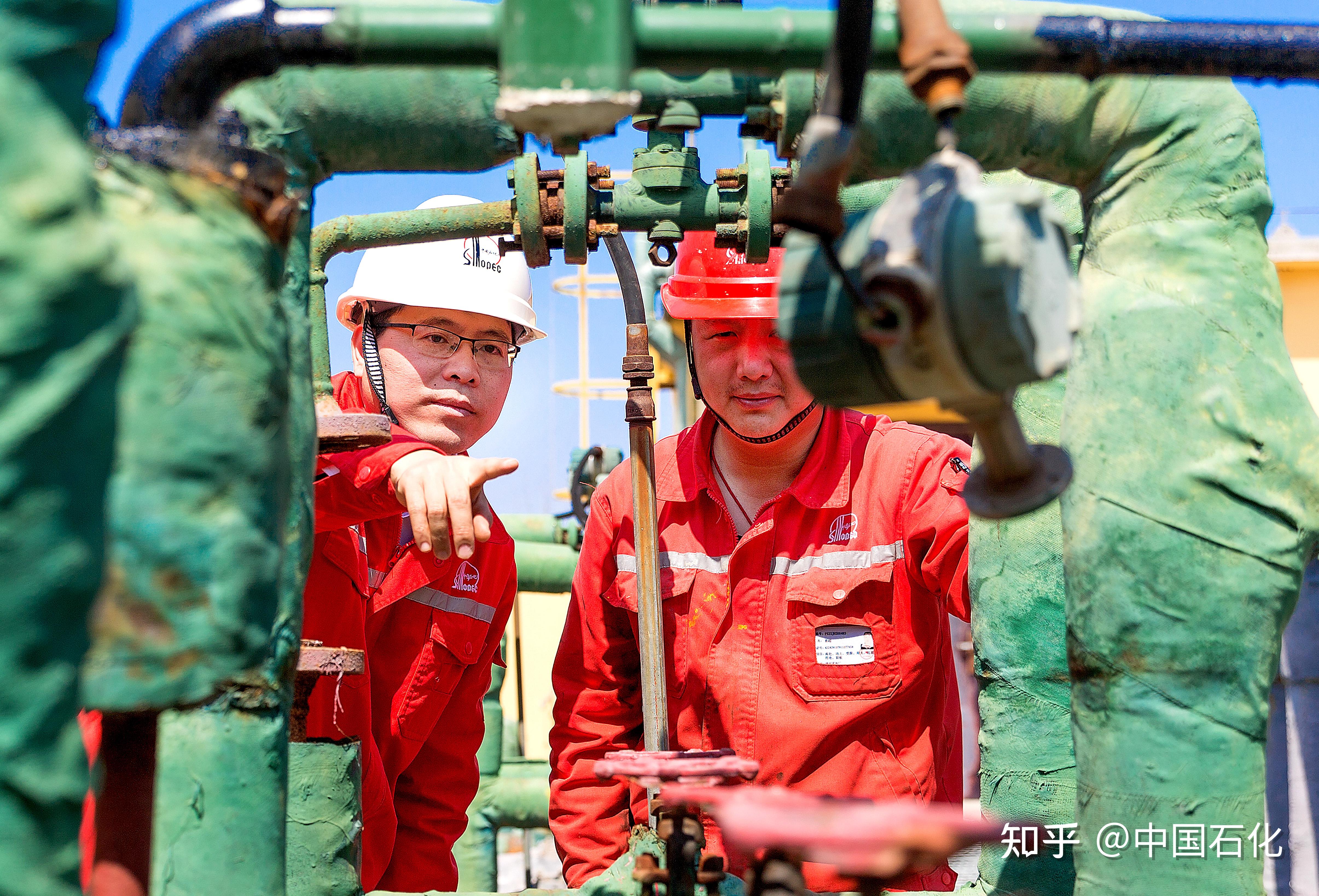 中国石化一线采油工张义铁获评工人院士