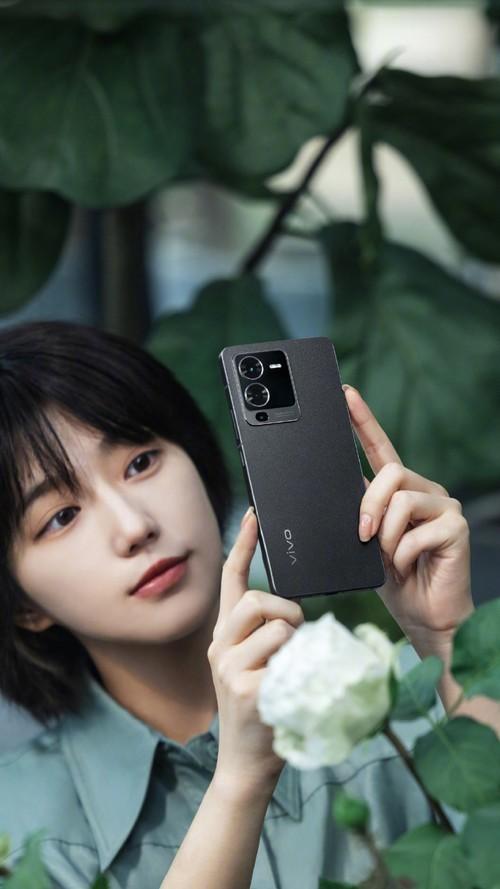 夏日跟小姐姐特别搭的手机你不来看看