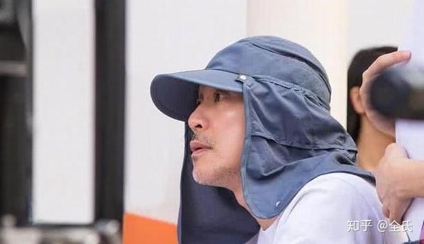 周星驰为何总戴着帽子?
