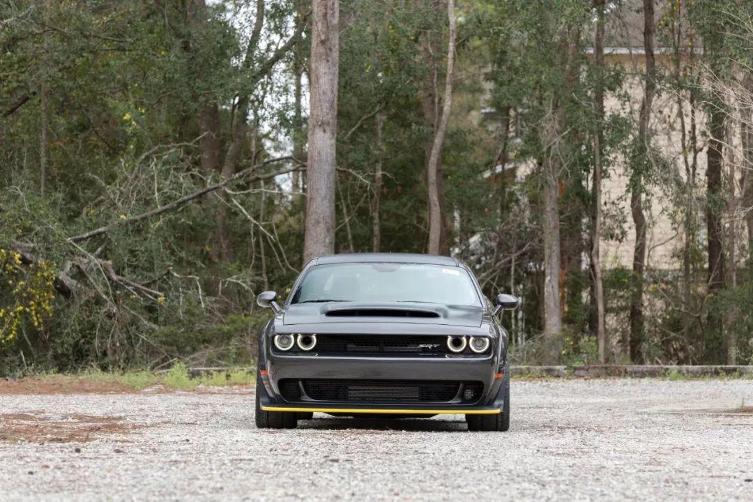 美系肌肉车的代表——道奇挑战者srt地狱猫▲  福特猛禽f-150 svt