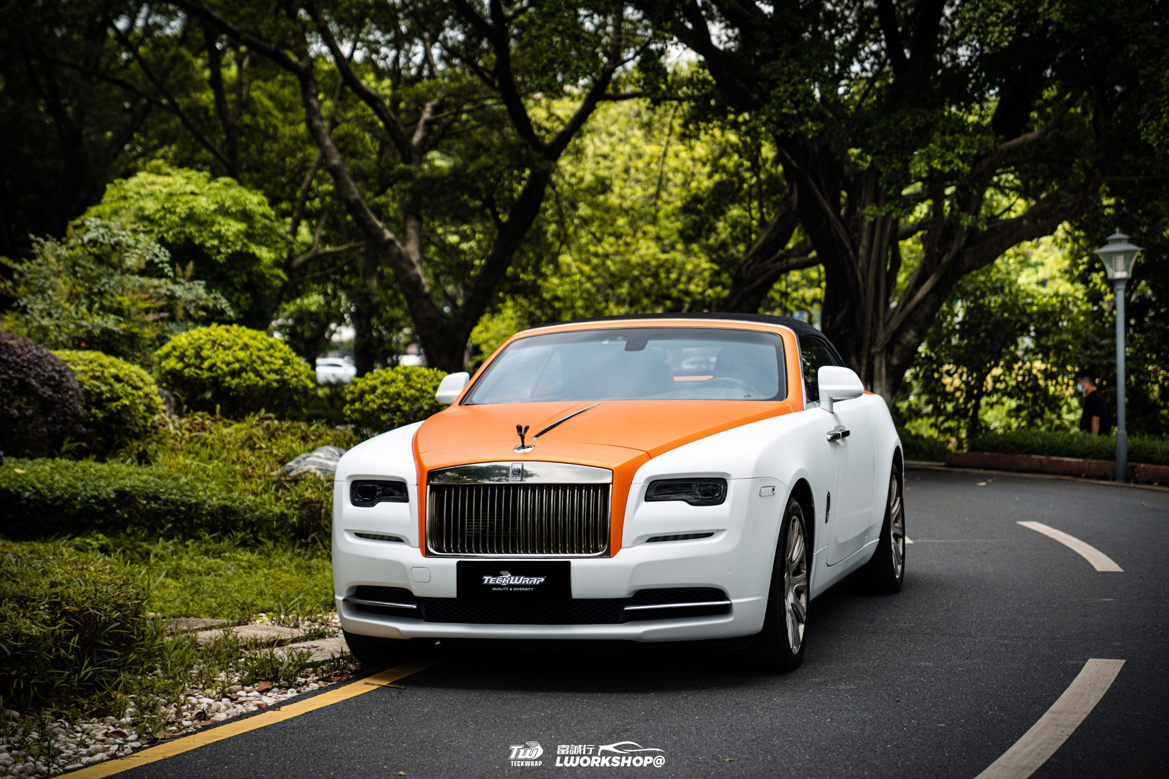 如何评价劳斯莱斯采用双拼颜色的风格