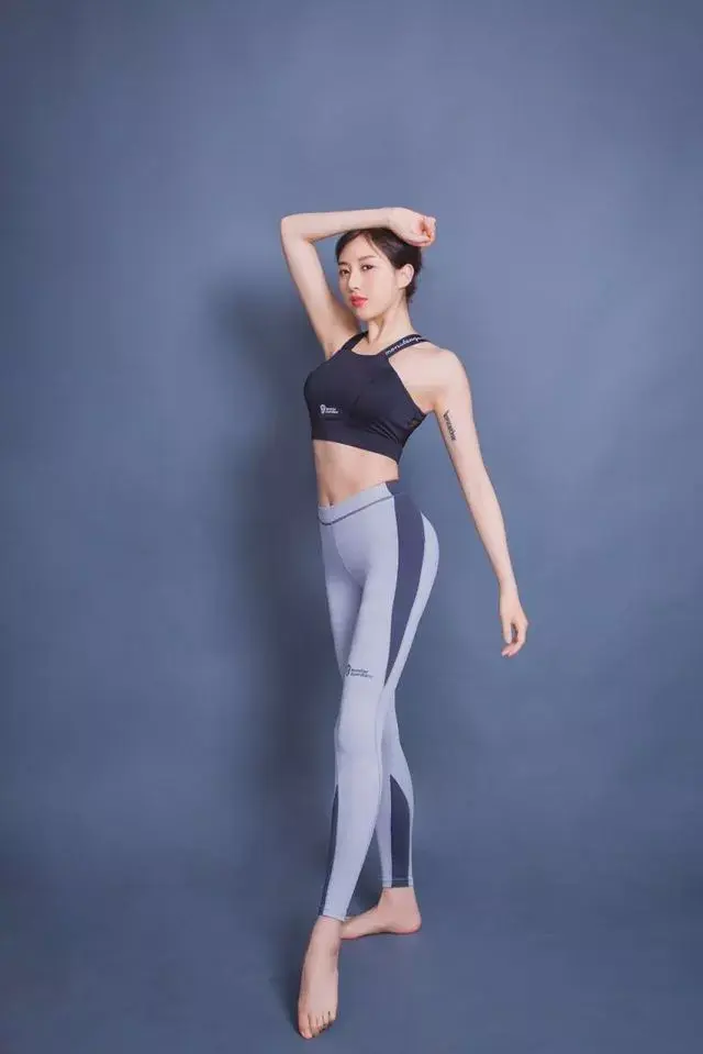 郭若曦rosie guo国际名模,维秘超模雎晓雯私人瑜伽教练yoga alliance