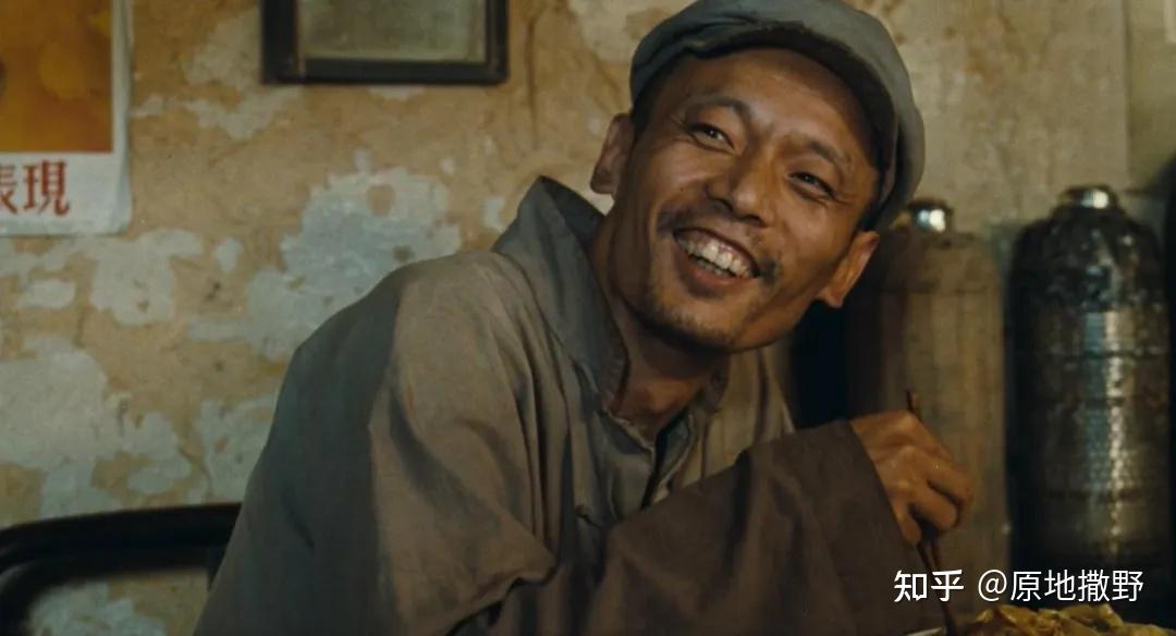 贾樟柯的一直游到海水变蓝到底在讲什么