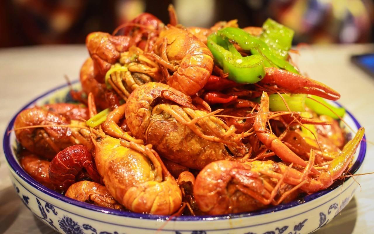 火腿肠怎么炒才是美味的 v2-3bbe835f22961d3cb60533d965202fc4_r.jpg