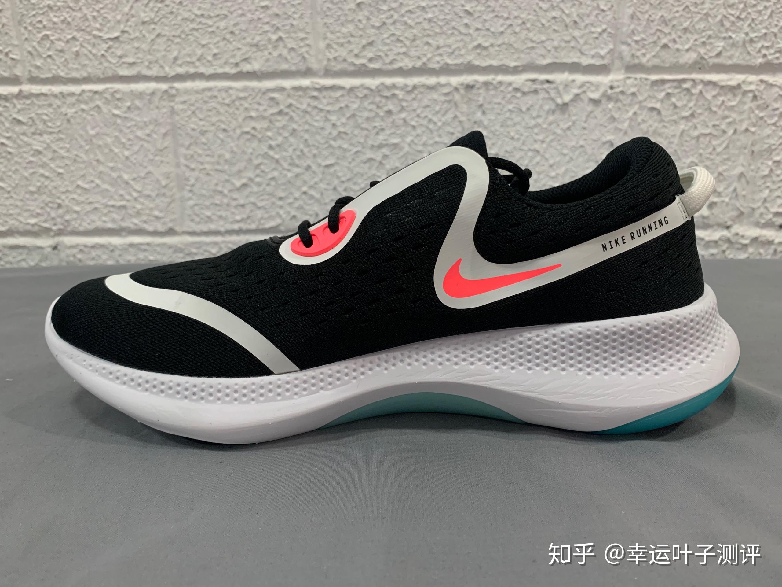 nike只用nikejoyridedualrun一招便打破宁静许久的跑鞋圈