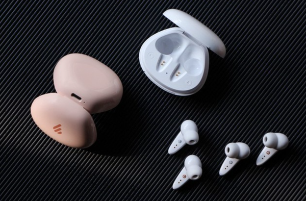 有哪些值得推荐的蓝牙耳机入耳式耳机TWS耳机？蓝牙耳机十大品牌  入耳式耳机相比其他耳机会更伤耳朵吗？