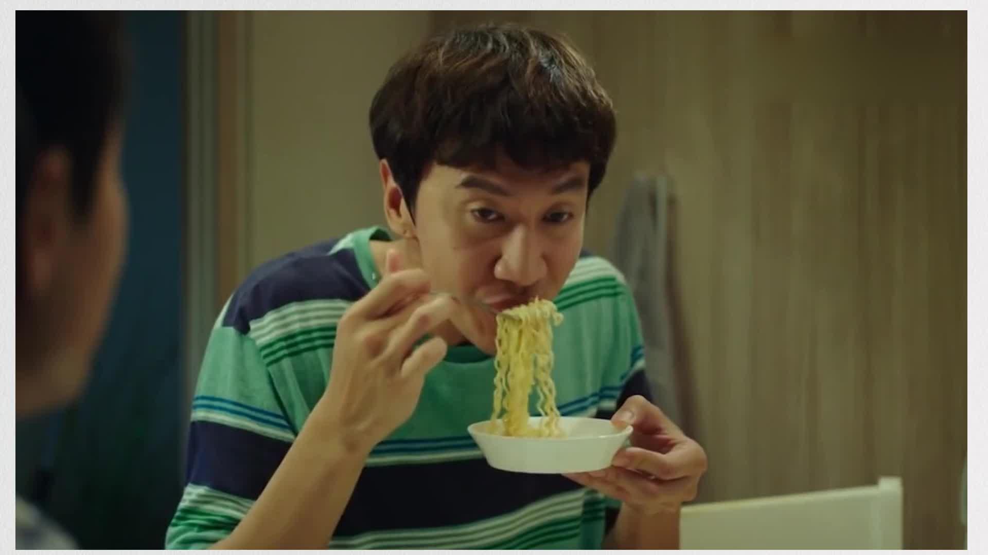 韩国的综艺之神李光洙为了博美女一笑施展了他高超的千术