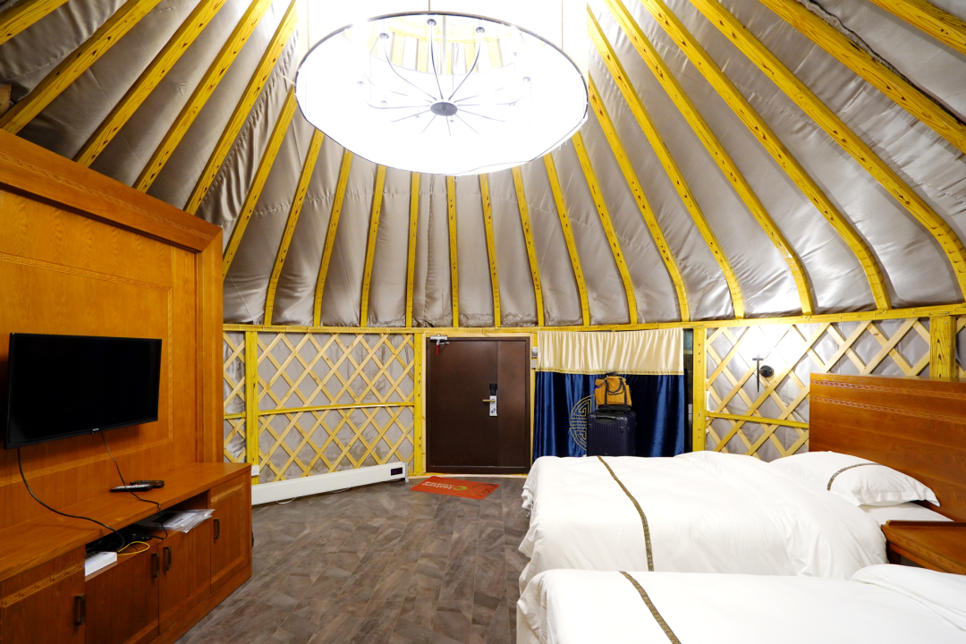 巴音布鲁克:独库公路正线上的唯一小镇!景区值不值得进?去看看 - 知乎