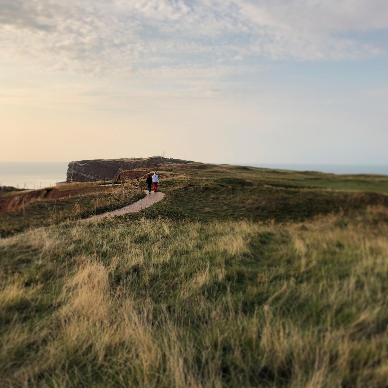 3. 房价走势分析