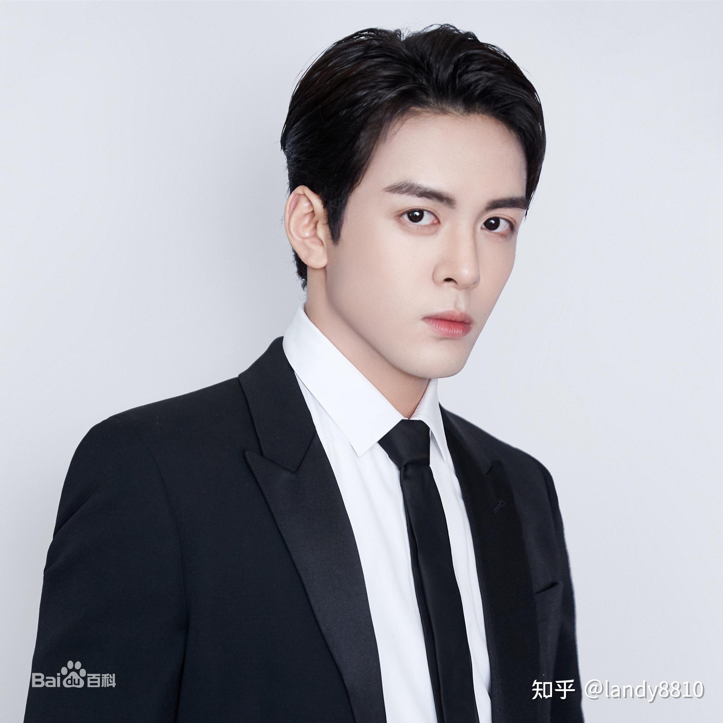 曾舜晞,梁洁领衔主演,周子寒,李霖霏主演的《我可能遇到了救星》剧照