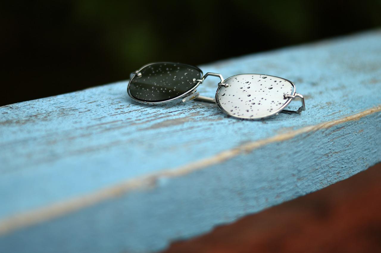 花雨伞眼镜怎么样