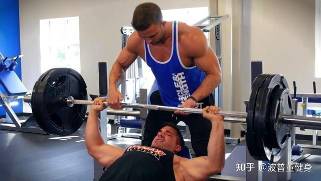 几个月可以练出来肌肉 v2-3c63a1612f70764d812bb56999495344_r.jpg