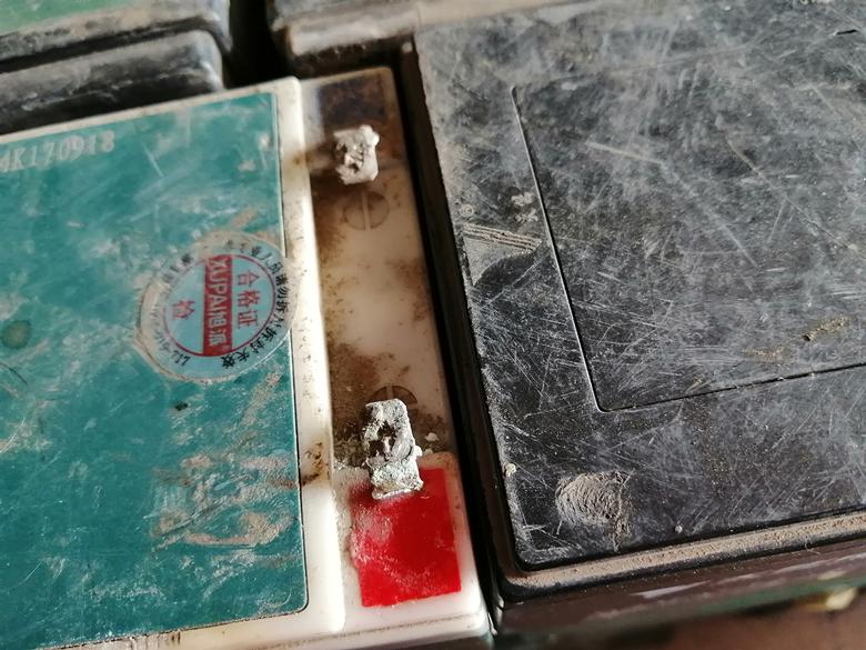 电池漏液——各种电瓶漏液的解决措施