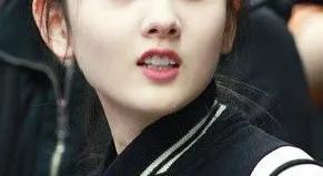 薄嘴唇怎么画才好看又饱满 v2-3c6e68e833c7ad2bd755b21464fe72c8_b.jpg