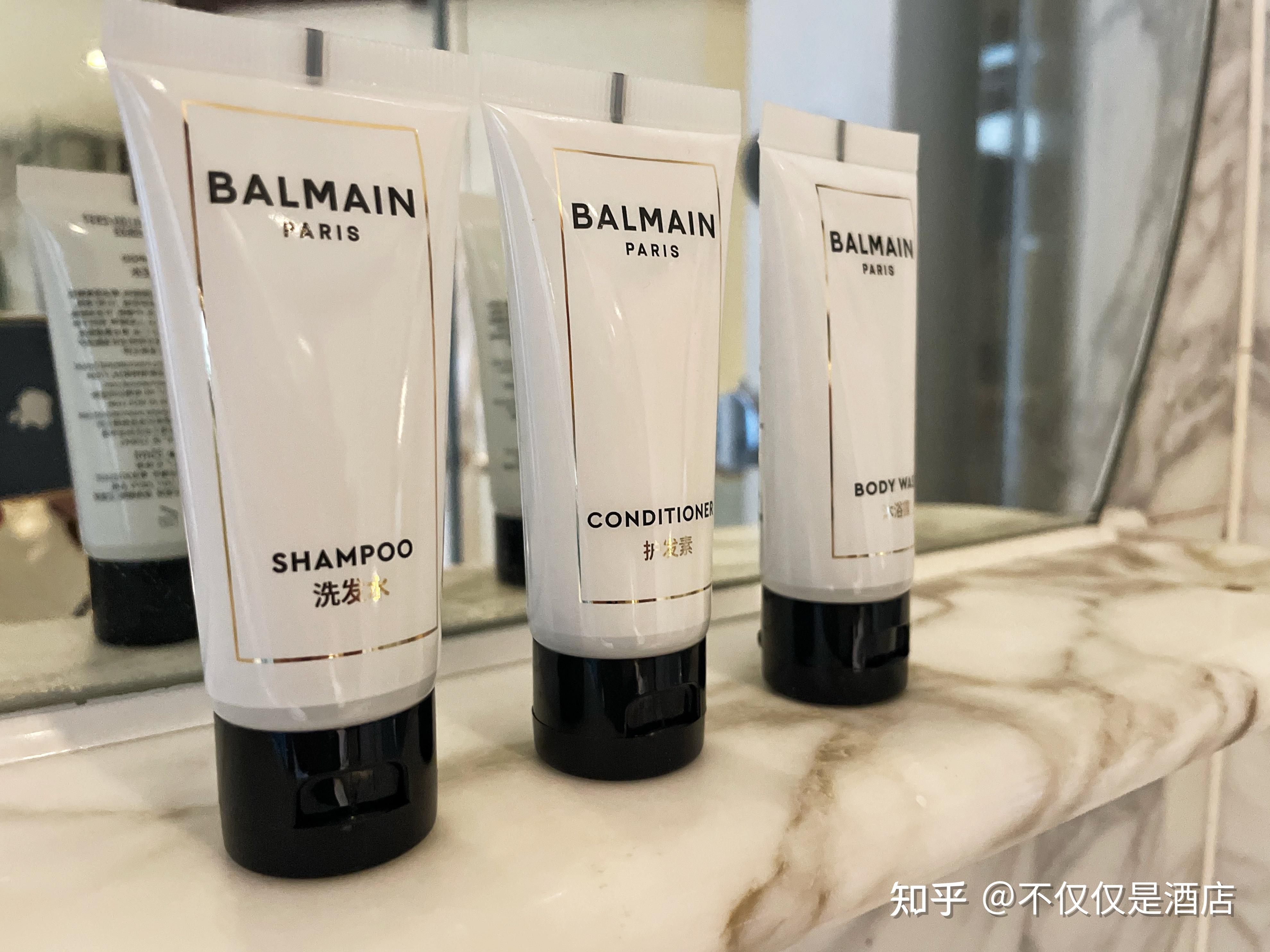 住进金茂大厦上海金茂君悦豪华江景房