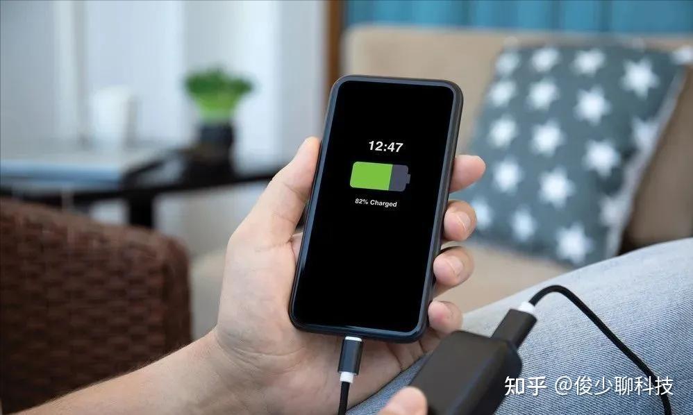 手机充到到100%再拔?原来我们都错了,正确充电方式延长电池寿命 - 知乎
