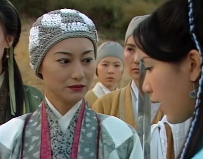灭绝师太母女被张无忌分开